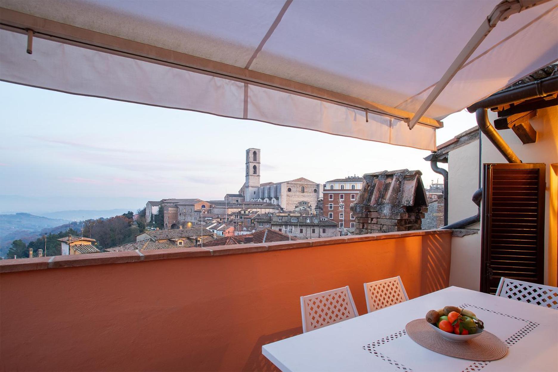 Panoramic Apt - A Due Passi Dal Centro - Italywego Perugia Exterior photo